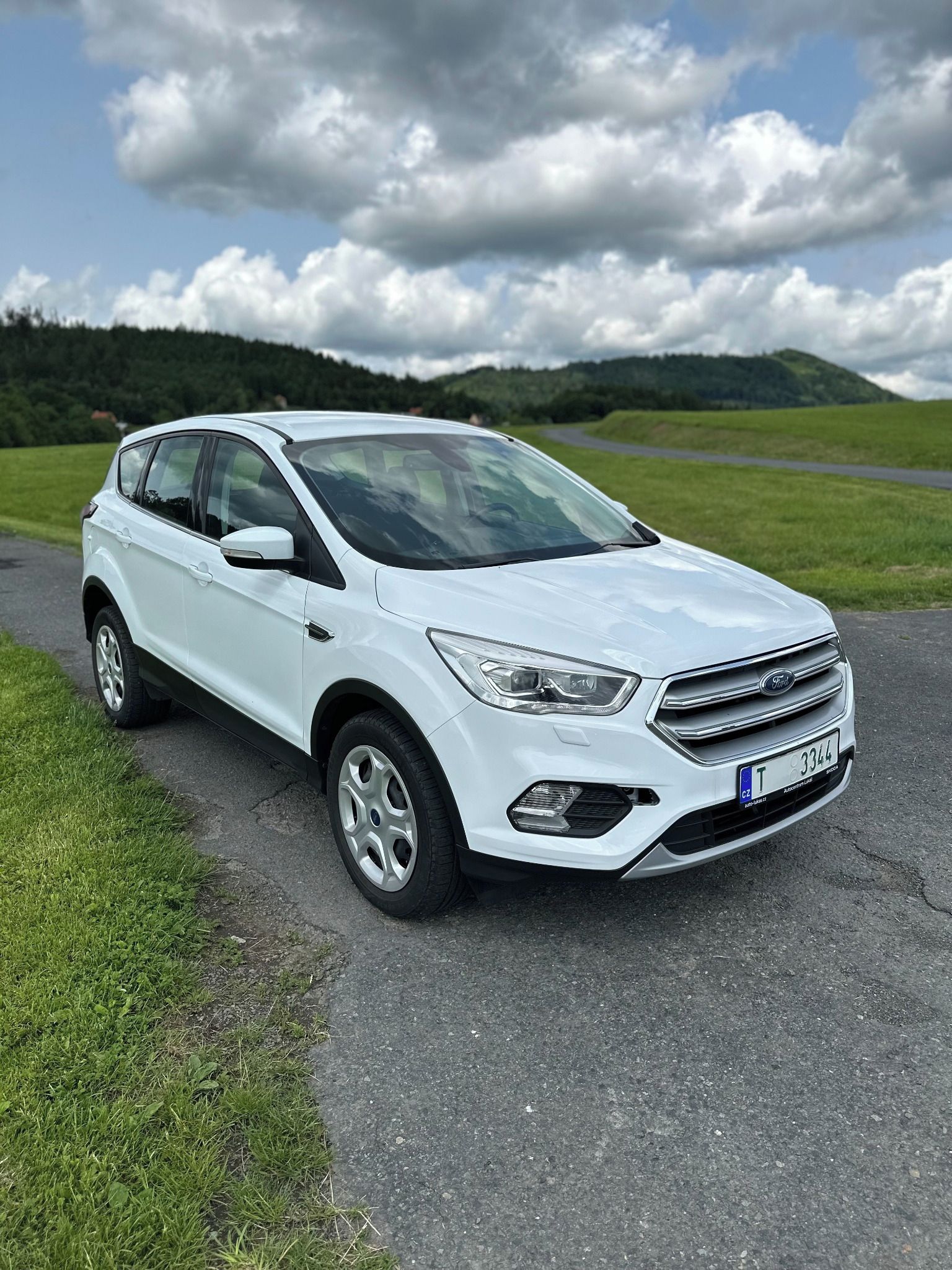 Ford Kuga, 4x4 DPH AUTOMAT - fotka 2