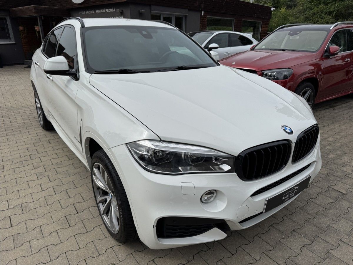 BMW X6, 30d Msport Xdrive - fotka 3