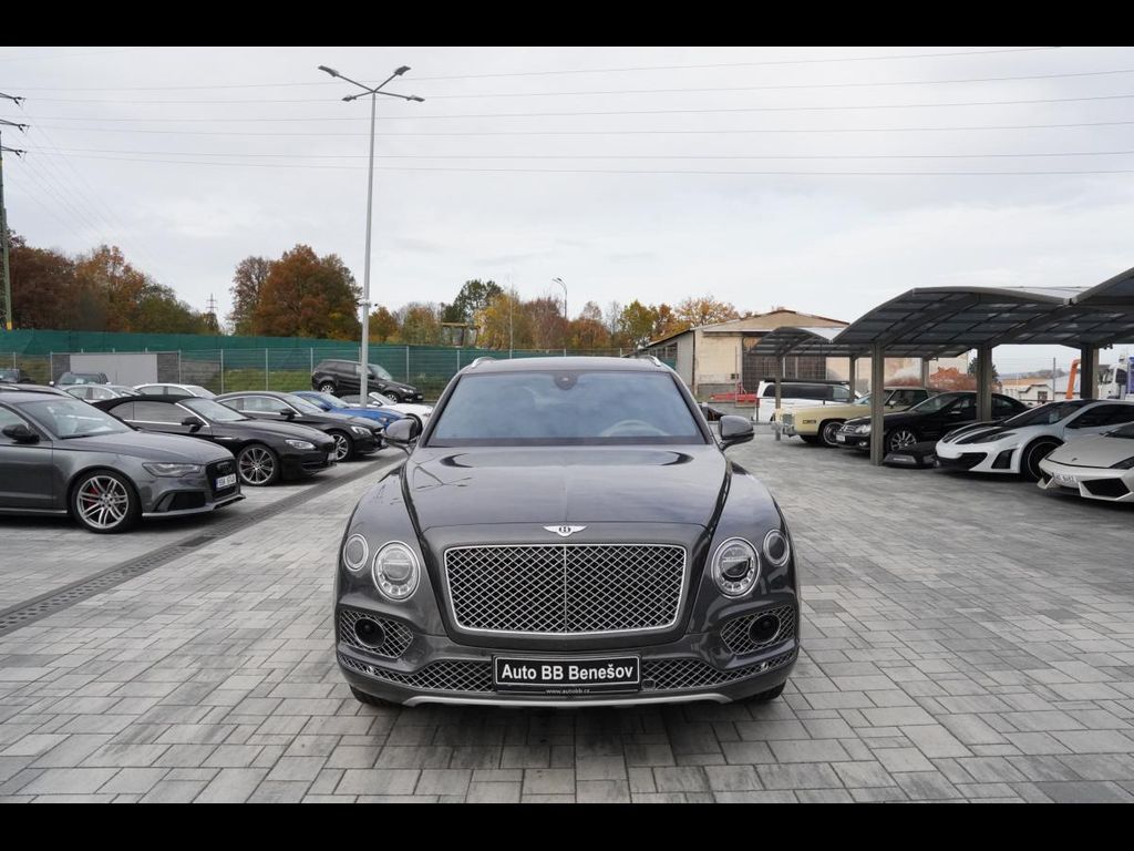 Bentley Bentayga, 6.0 V12 Mulliner, 4WD, ČR, DPH