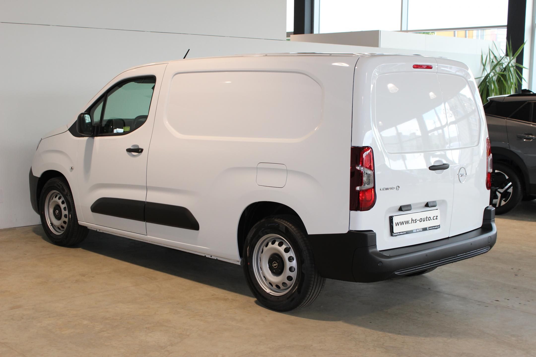 Opel Combo, Electric Van L2 (XL) 136k - fotka 4