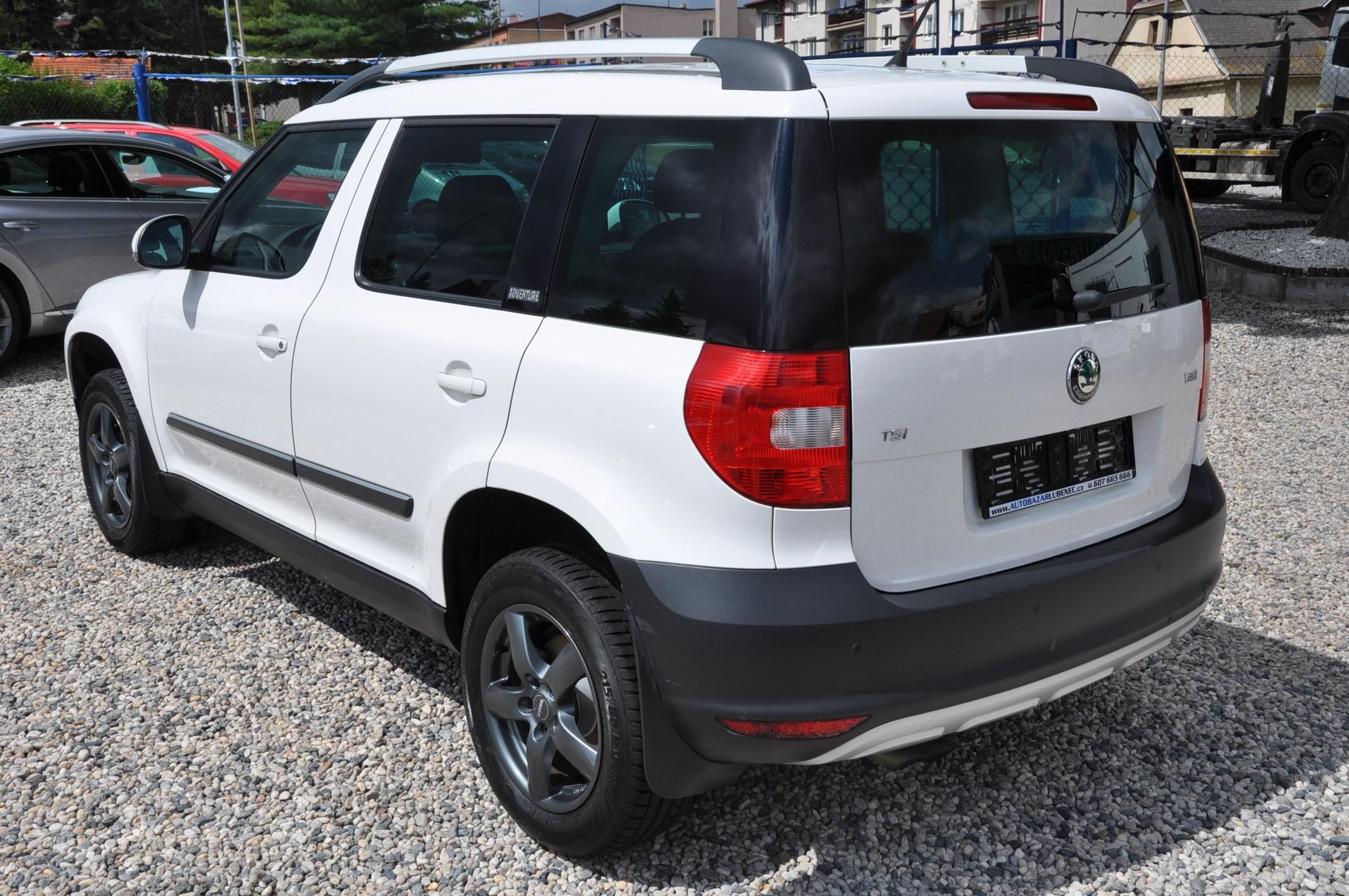 Škoda Yeti, 1.4TSi 90kW Ambiente ADVENTURE - fotka 4