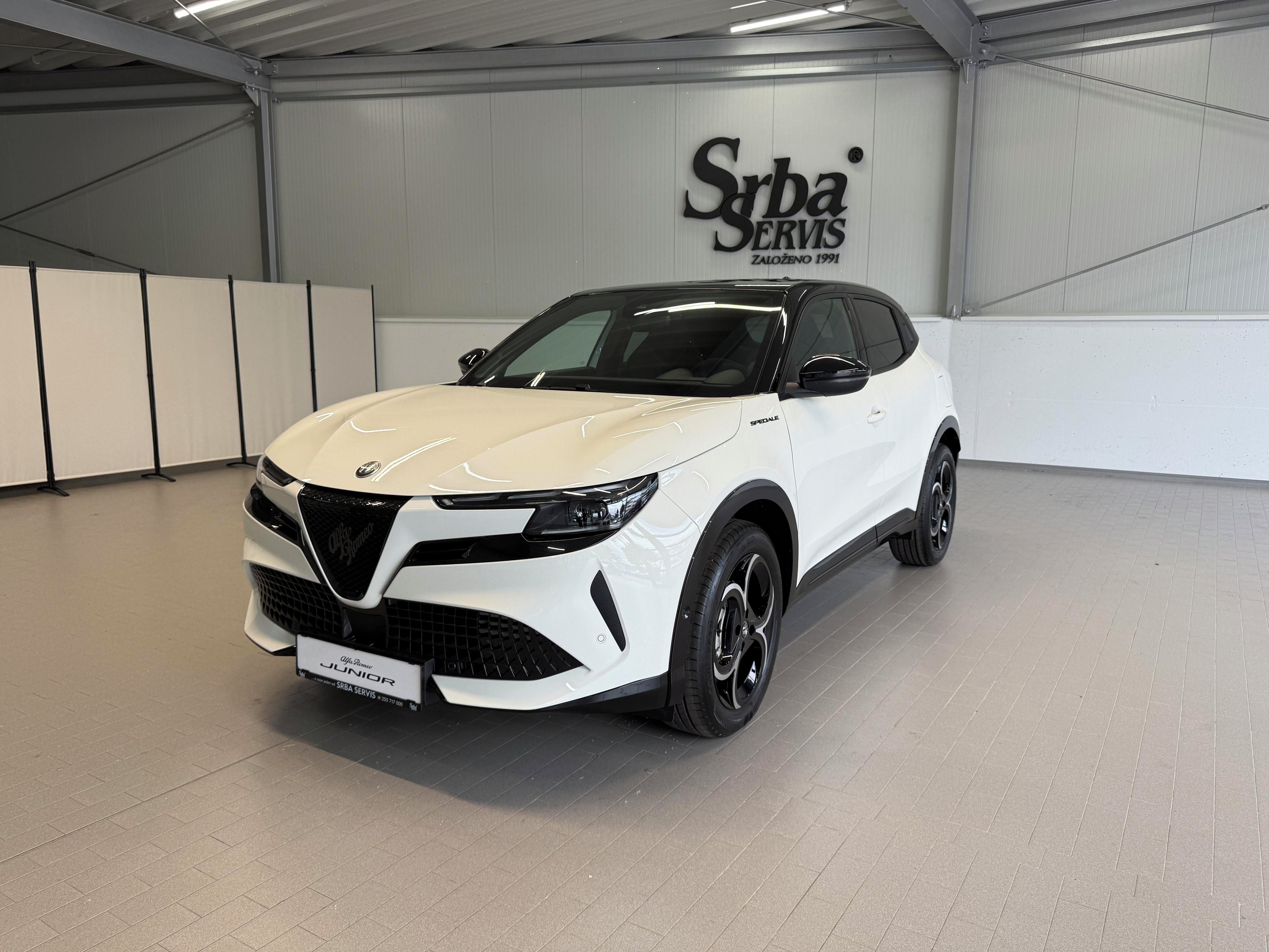 Alfa Romeo Junior, Ibrida Q4 Speciale 1.2 Turbo H