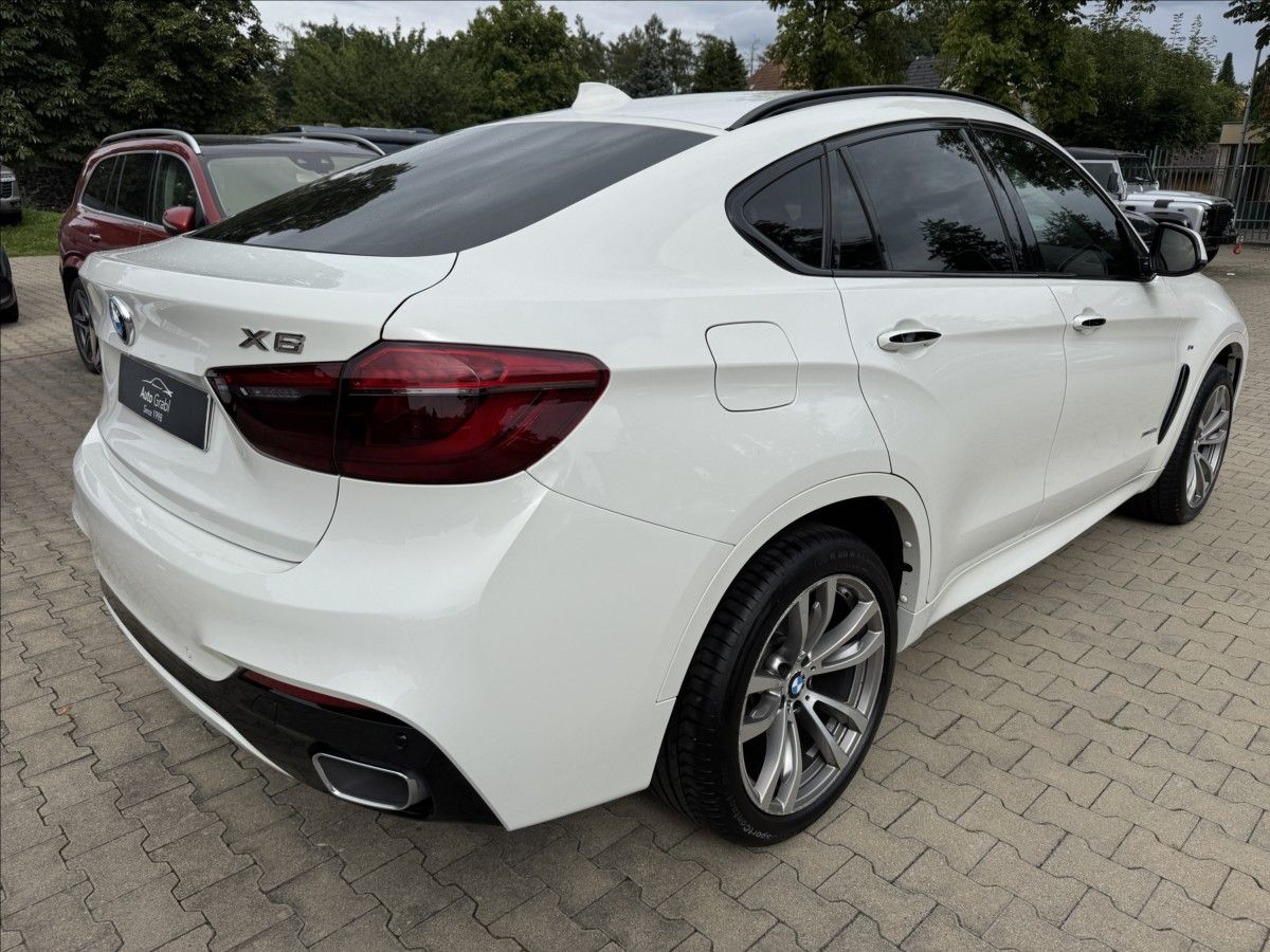 BMW X6, 30d Msport Xdrive - fotka 6