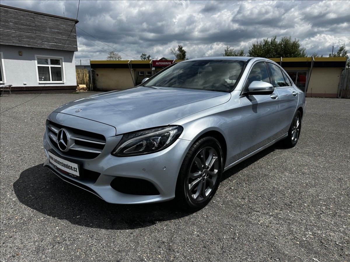 Mercedes-Benz Třídy C, 1,6 i 180-7G-MÁLO KM-115kW