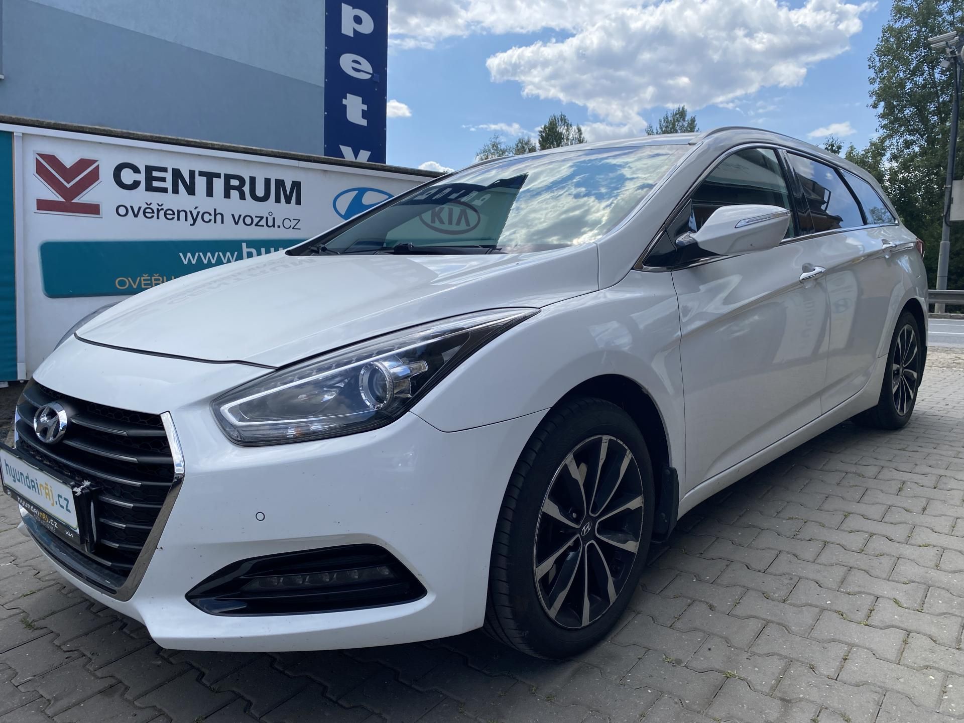 Hyundai i40, 1.7-104kW-NAVI - fotka 3