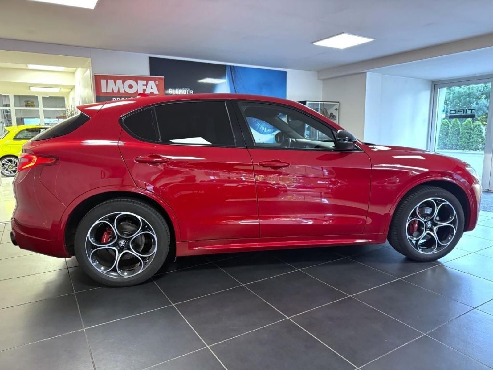 Alfa Romeo Stelvio, 2.2 JTDm 210k AT8 ZF Q4 4x4 - fotka 4