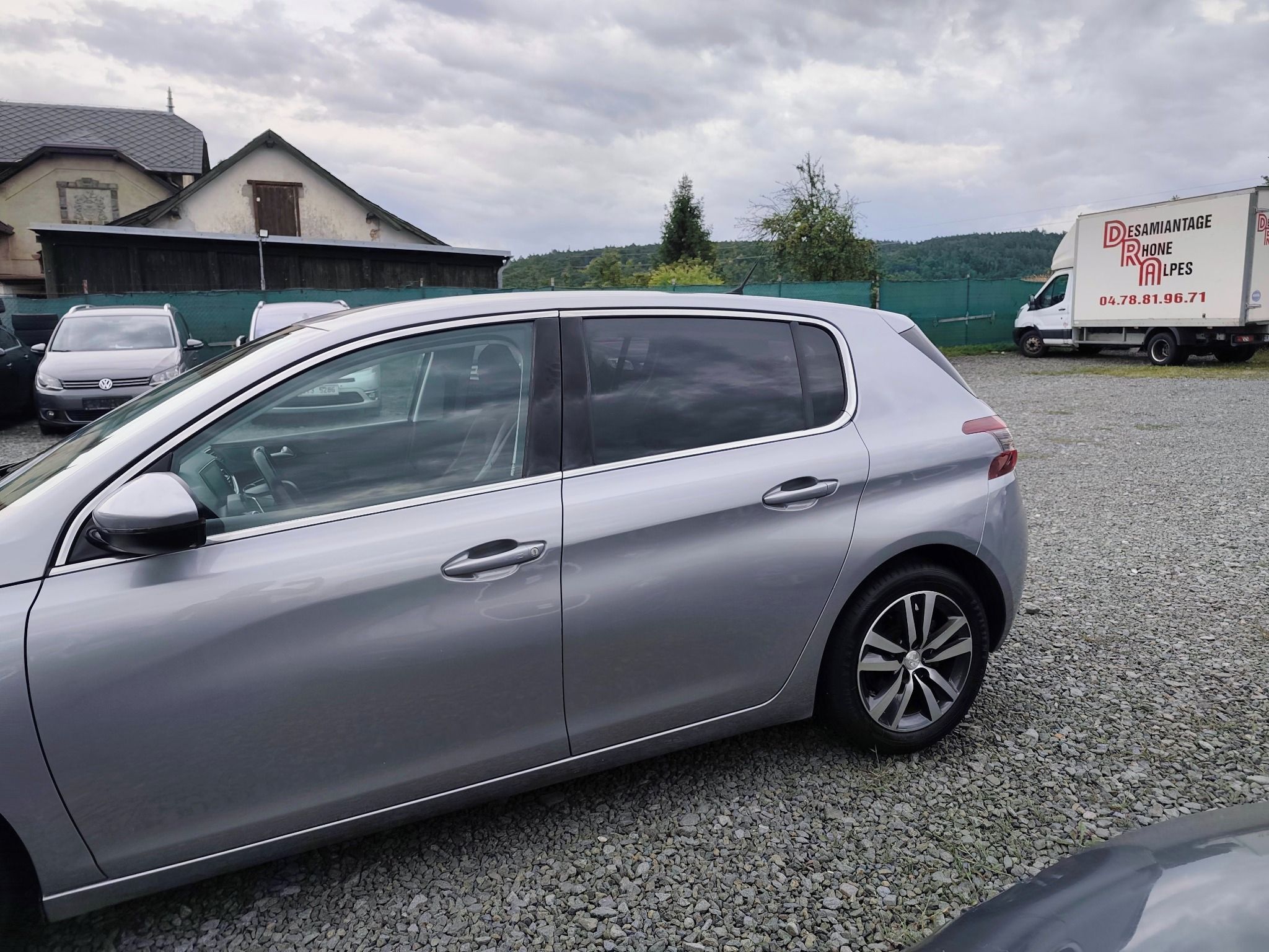 Peugeot 308, 1.2 PT 96 Kw, AT, Navi - fotka 3
