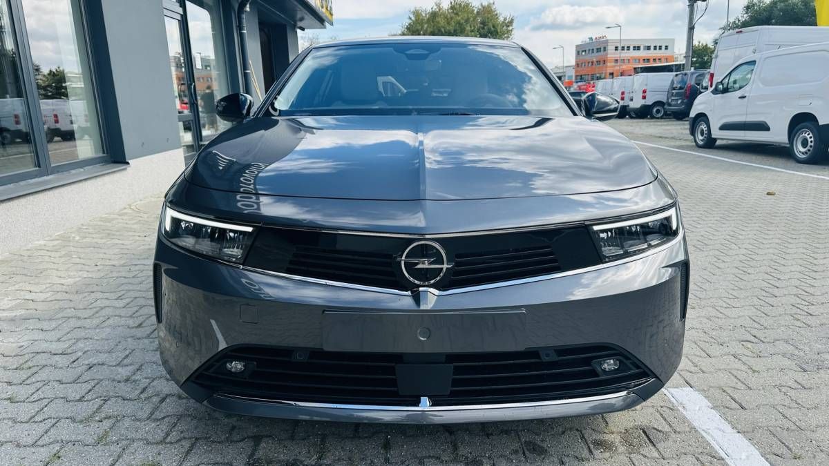 Opel Astra, Elegance HB 1.5 CDTI 96kW/130k - fotka 2