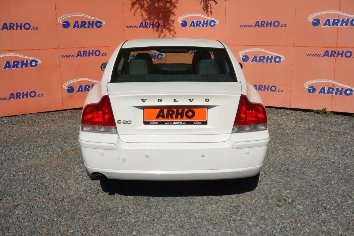 Volvo S60, 2,4 D5 93KW, MANUAL, AUT.AC. - fotka 6