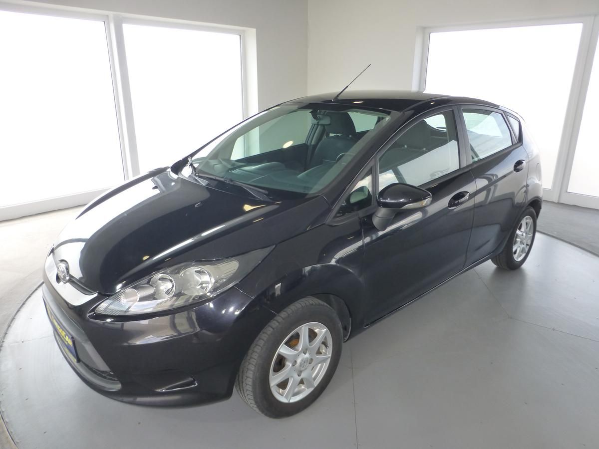 Ford Fiesta, 1,25i**KLIMATIZACE**ALU*TAŽNÉ