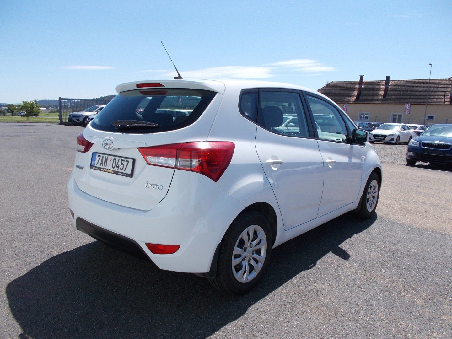 Hyundai ix20, 1,6i, DPH ! - fotka 5