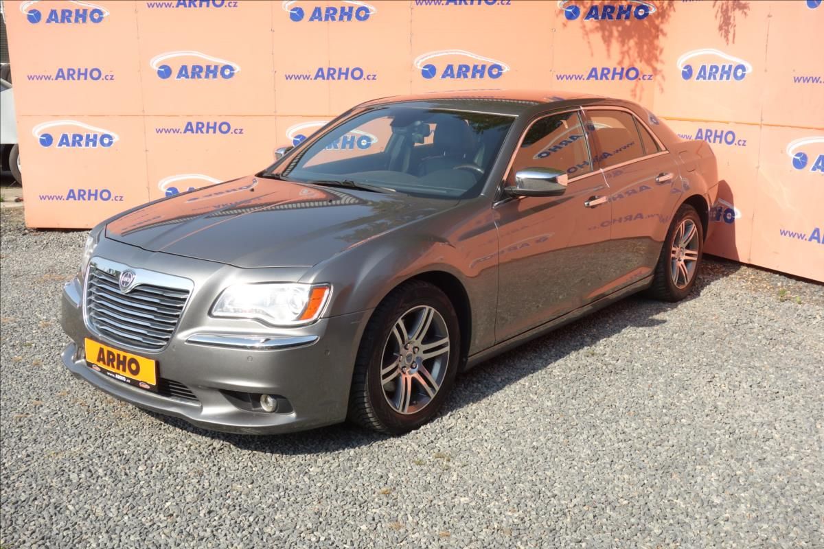 Lancia Thema, 3,0 CRD V6 140KW, PLATINUM. - fotka 3