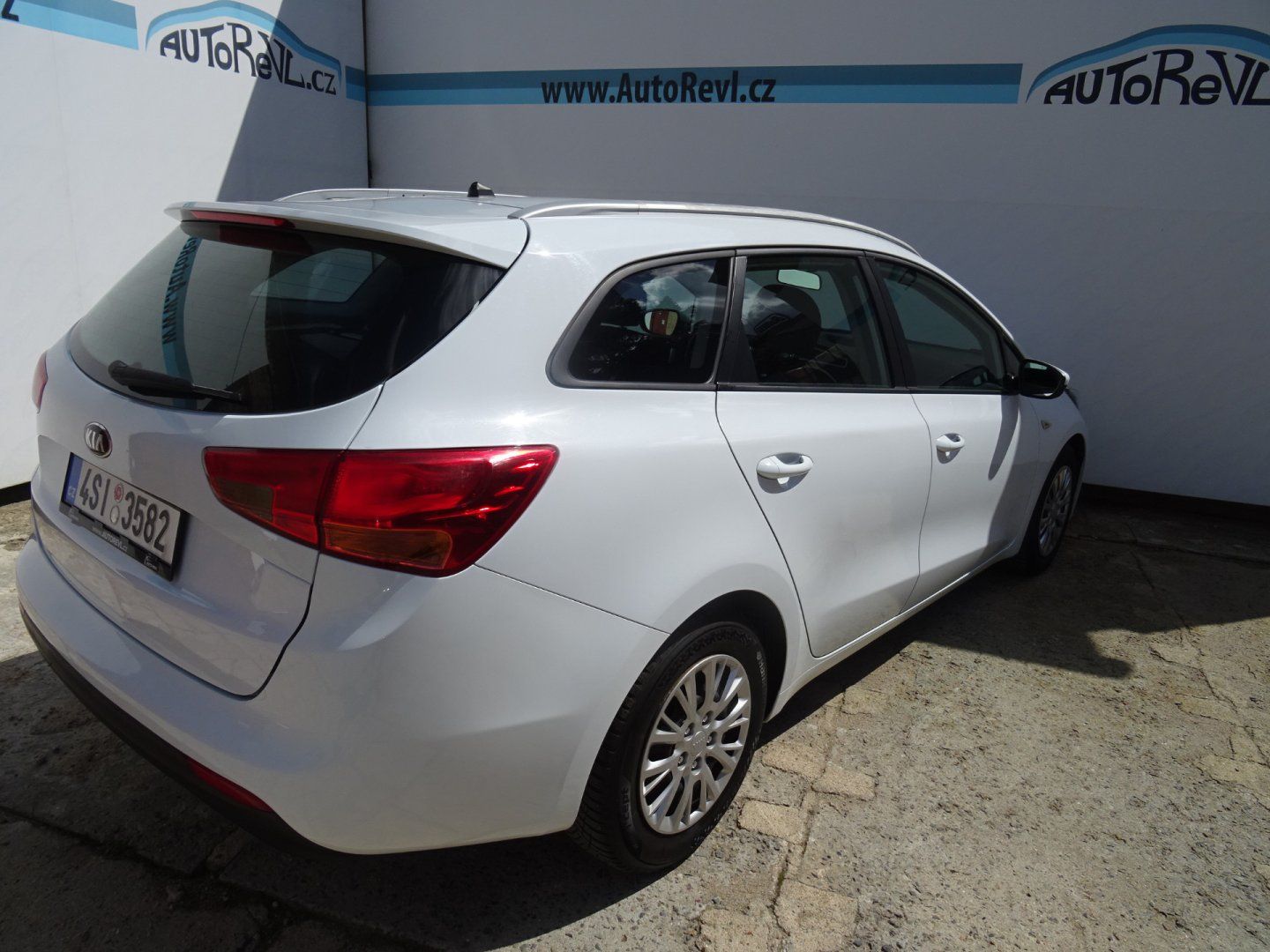 Kia Cee´d, 1.6GDi,99kW,1majČR,DPH,S.kniha - fotka 4