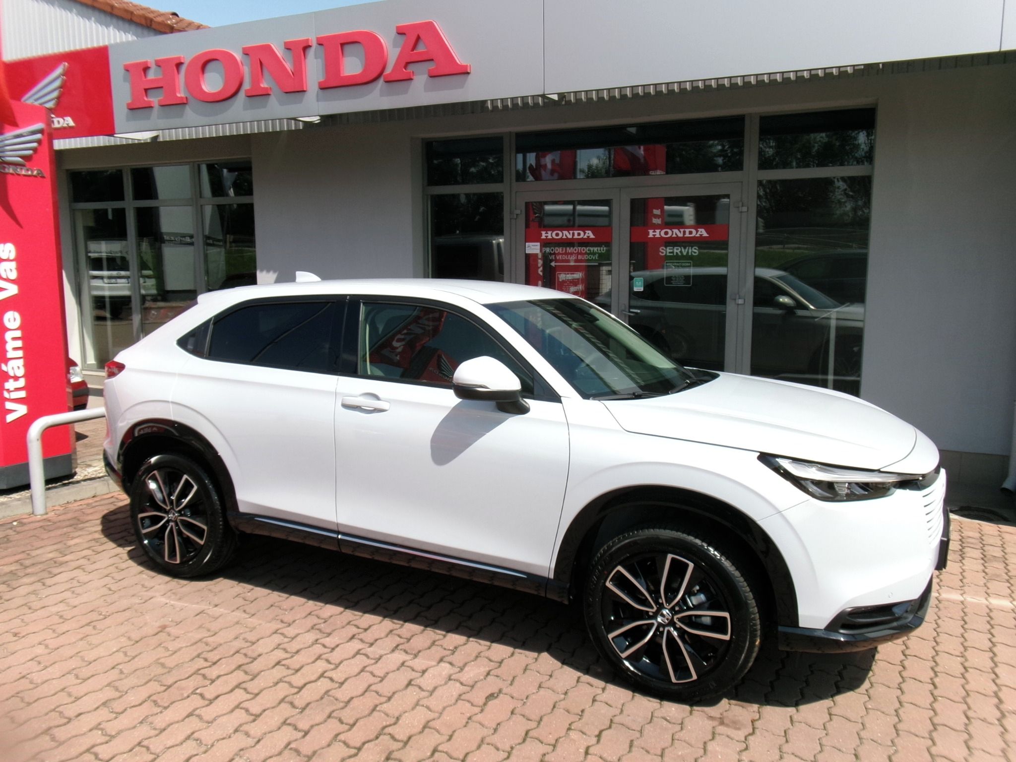 Honda HR-V, 1.5e:HEV ADVANCE 2027 - fotka 2