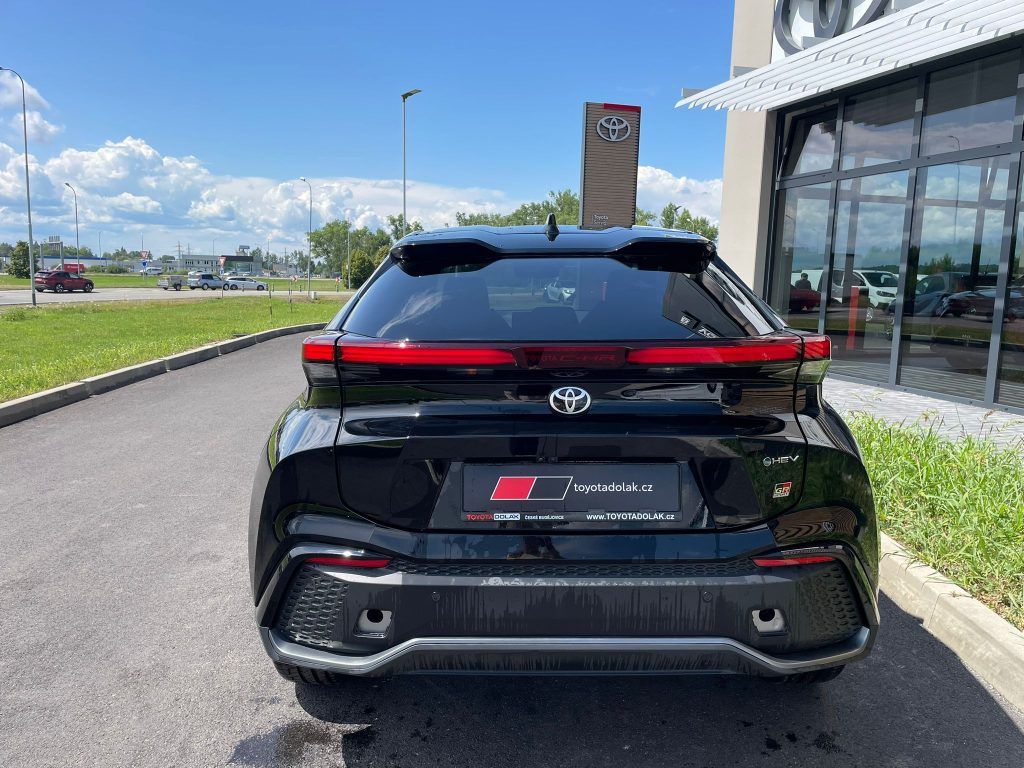 Toyota C-HR, 2.0 Hybrid 4x4 GR Sport Premie - fotka 4