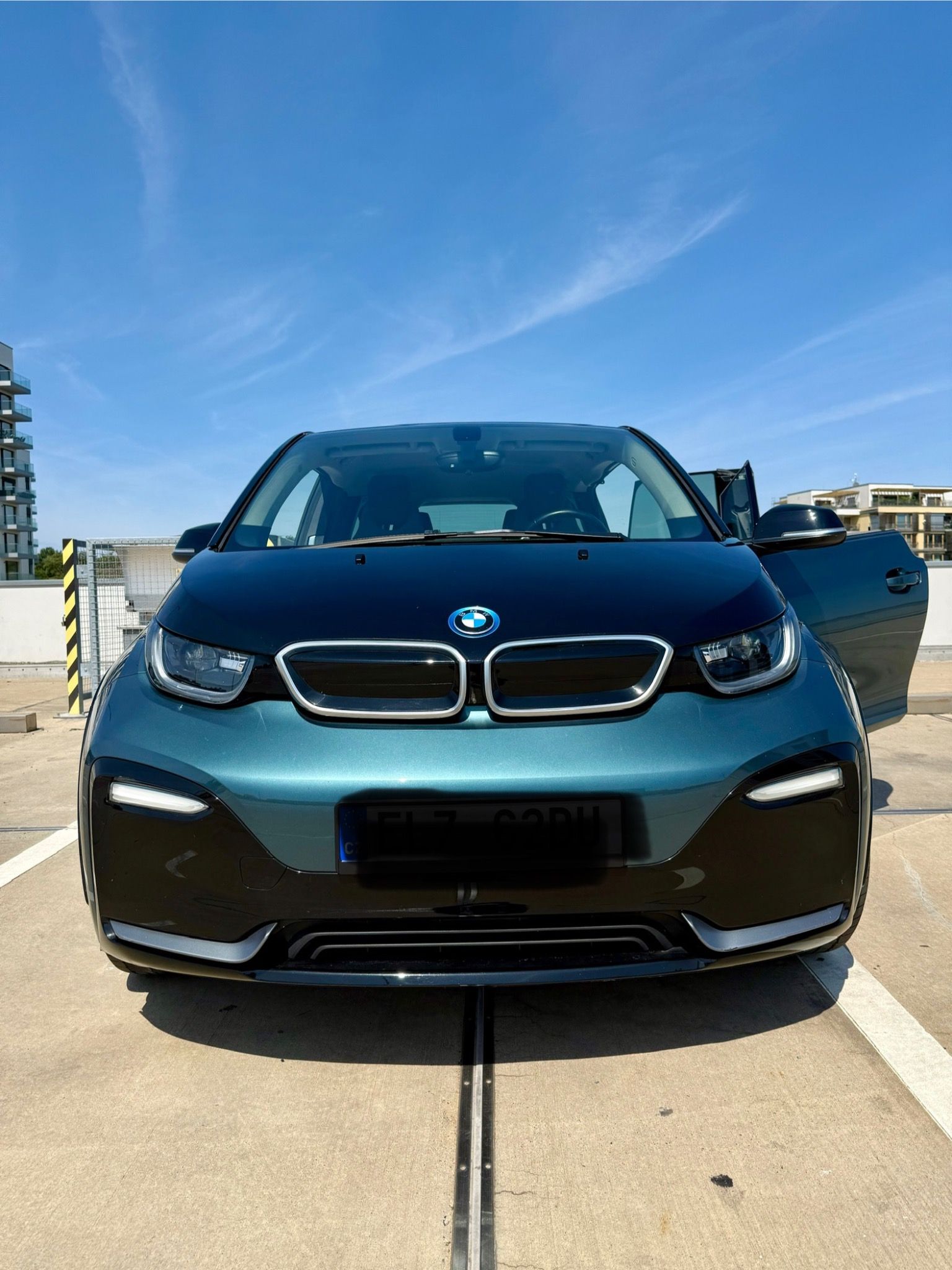 BMW i3, i3S,135kw,120Ah,12/2021 - fotka 3