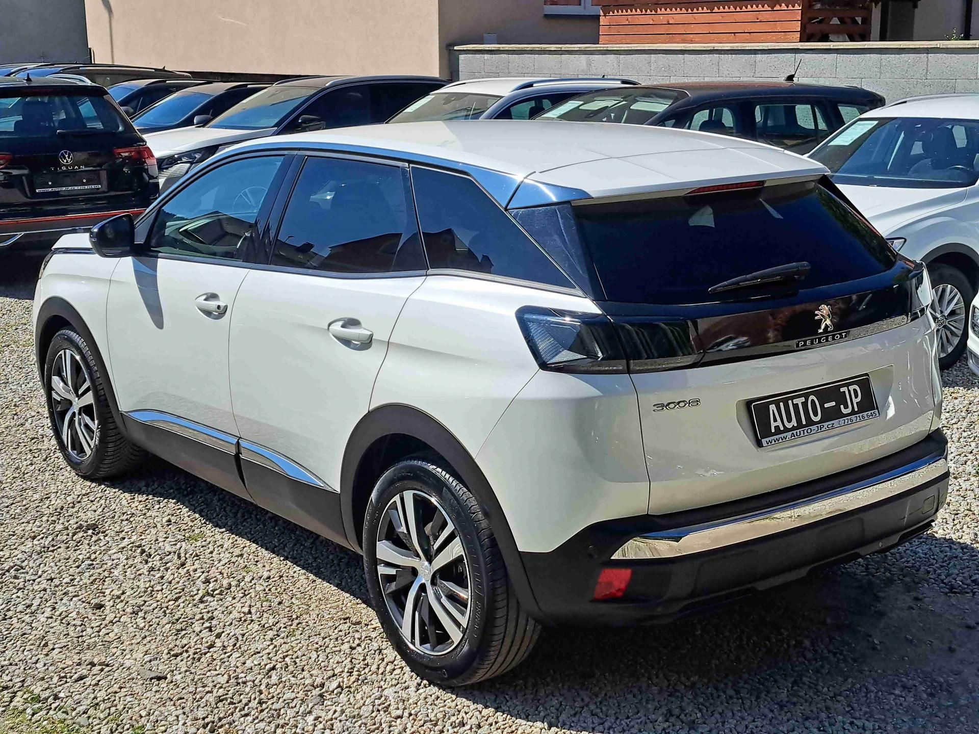 Peugeot 3008, 1,2 PT EAT8 ALLURE kamera NAVI - fotka 5