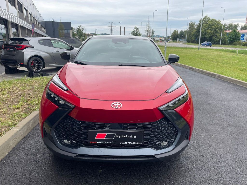Toyota C-HR, 2.0 Plug In Hybrid Exe TechVIP - fotka 2