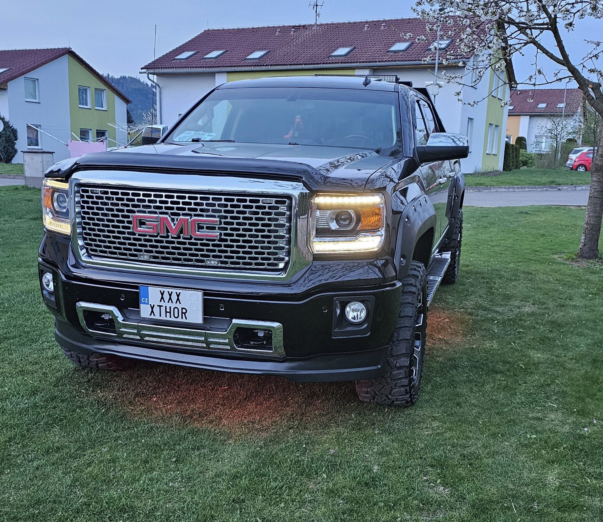 GMC Sierra, GMC Sierra 1500 DENALI - fotka 2