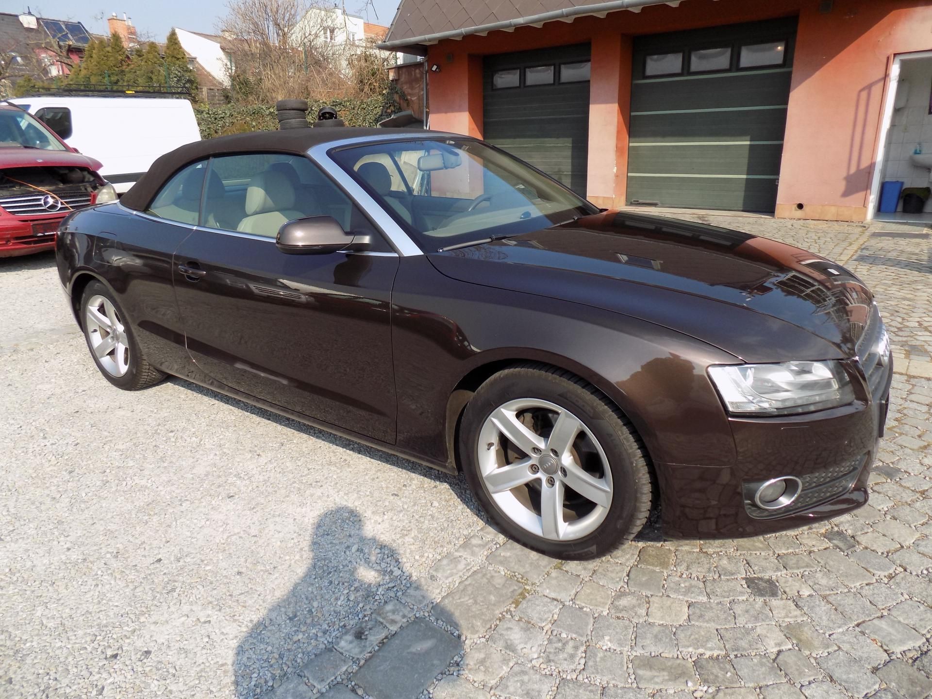 Audi A5, 2,0 TFSI 155 KW KŮŽE TEMP. - fotka 6