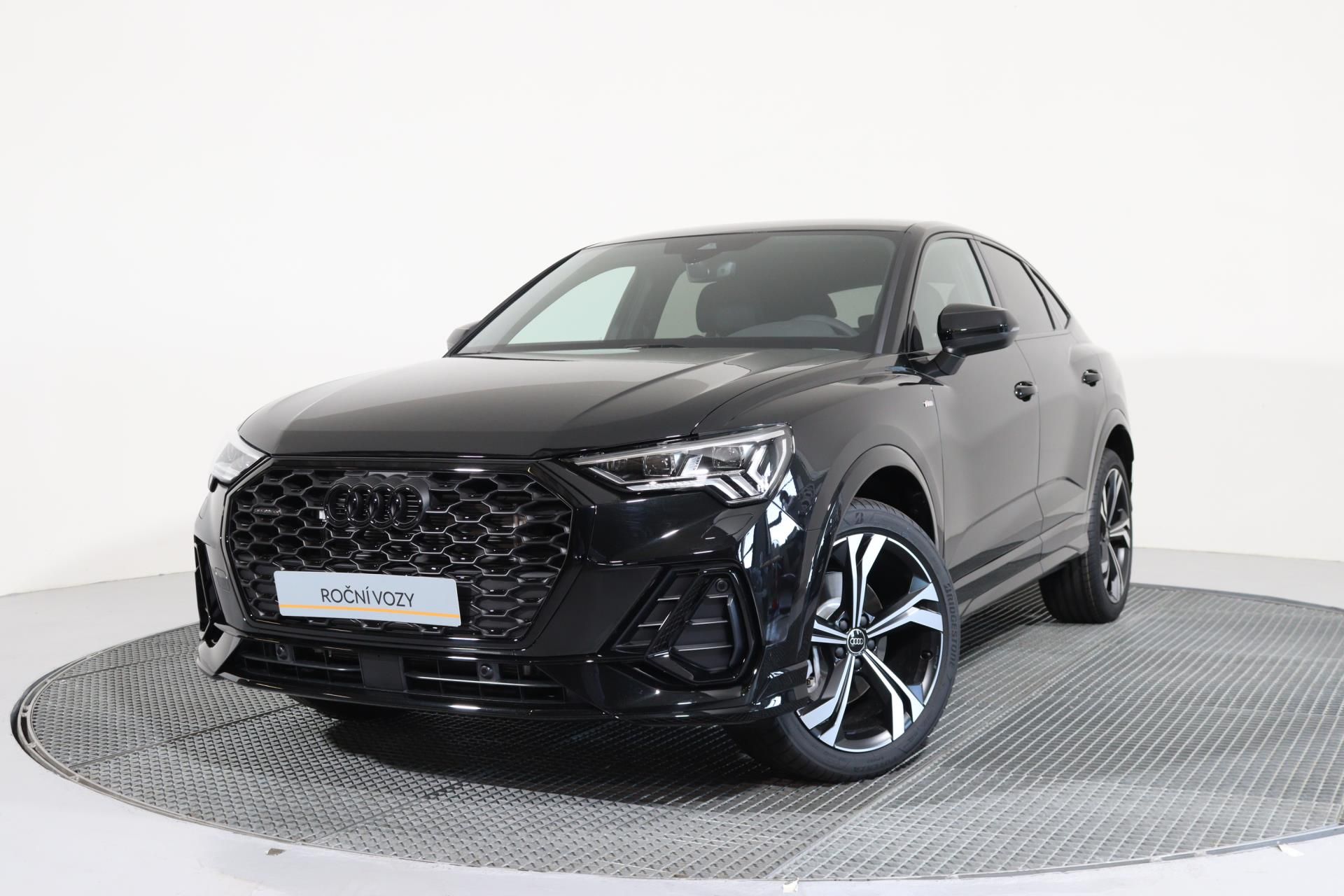Audi Q3, Spb Sline 40 TDI quattro