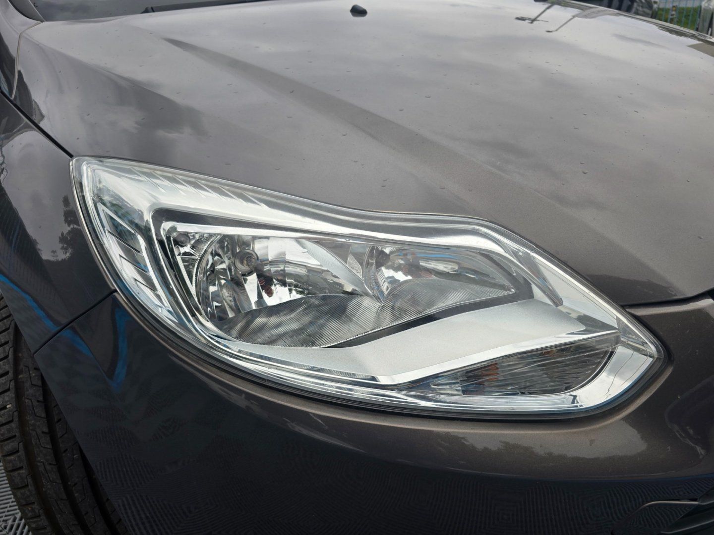 Ford Focus, 1.0i/74KW/ČR/2013/1.MAJ - fotka 3