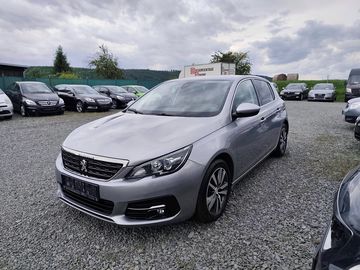 1.2 PT 96 Kw, AT, Navi
