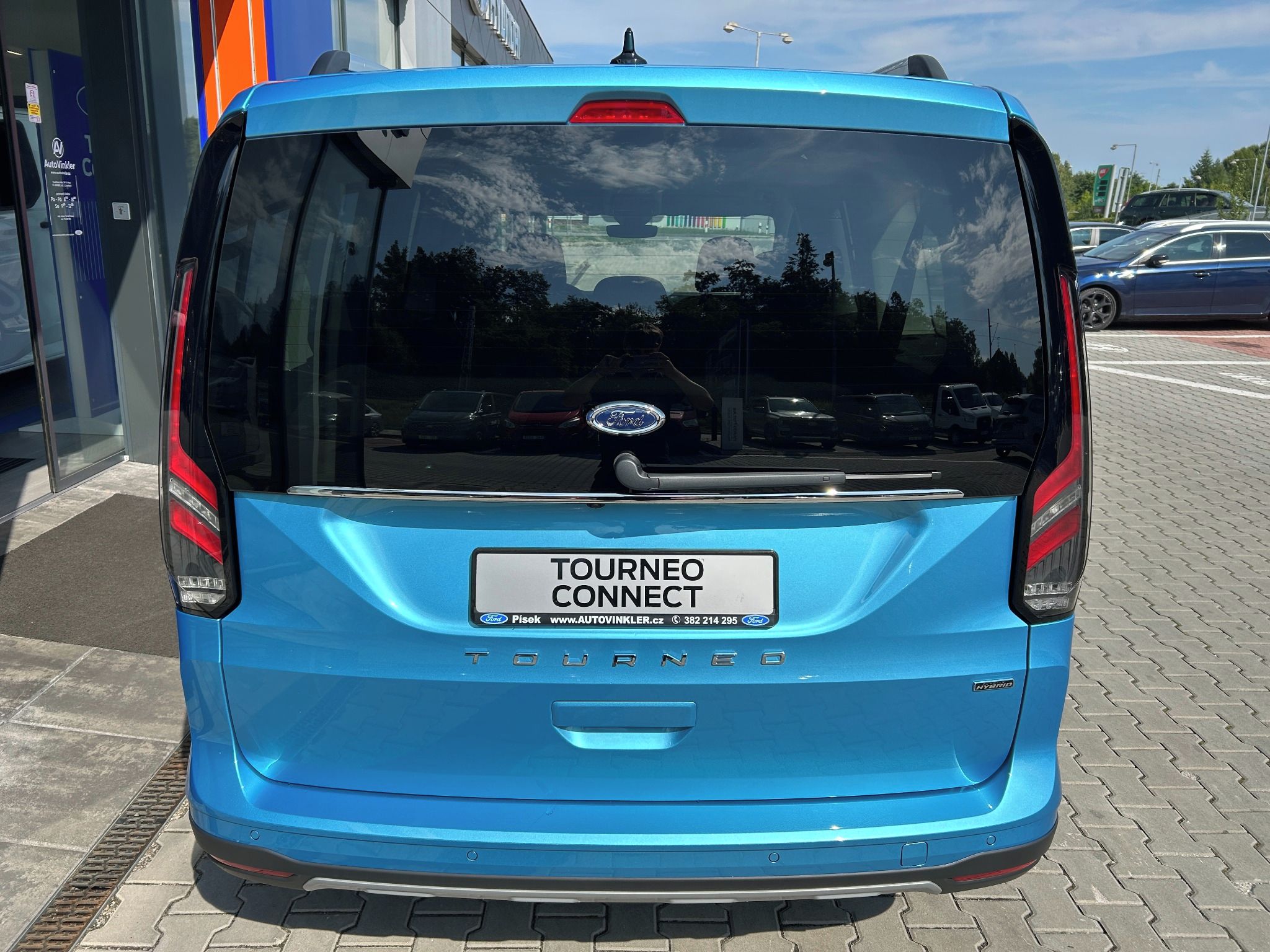 Ford Tourneo Connect, 1.5 EcoBoost PHEW 110kW Active - fotka 5
