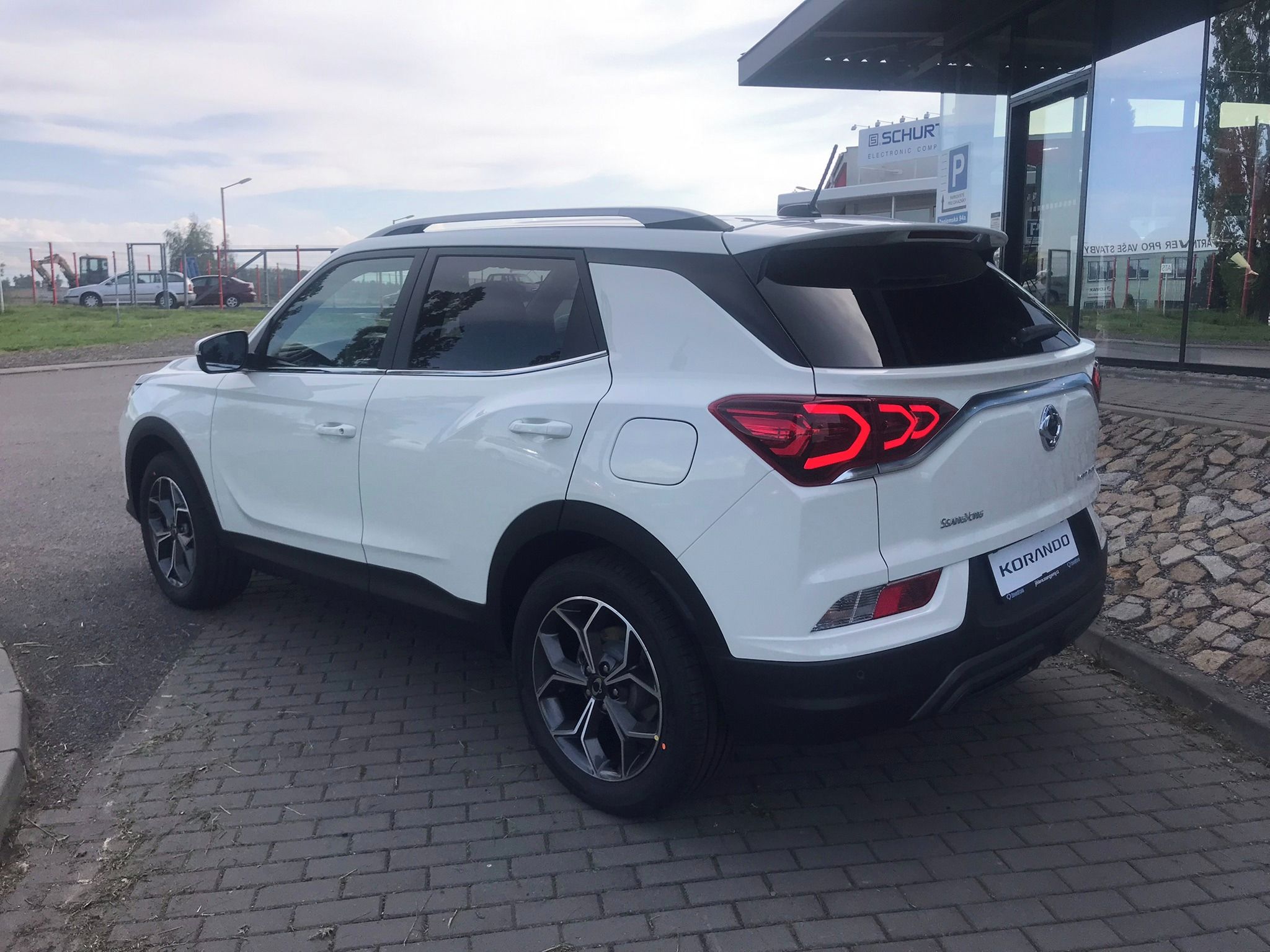 SsangYong Korando, 1,5 GDI Turbo 2WD 6AT SLEVA - fotka 5