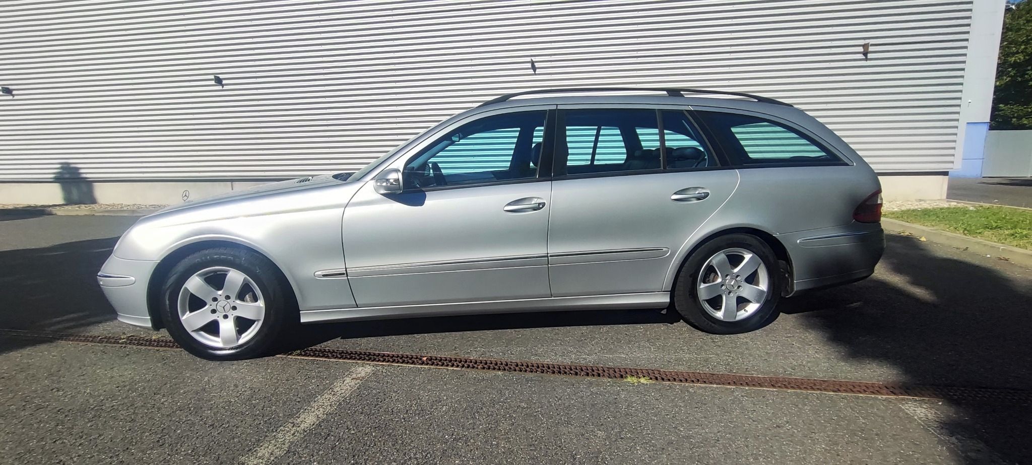 Mercedes-Benz Třídy E, 320 CDI Avantgarde max.výbava - fotka 2