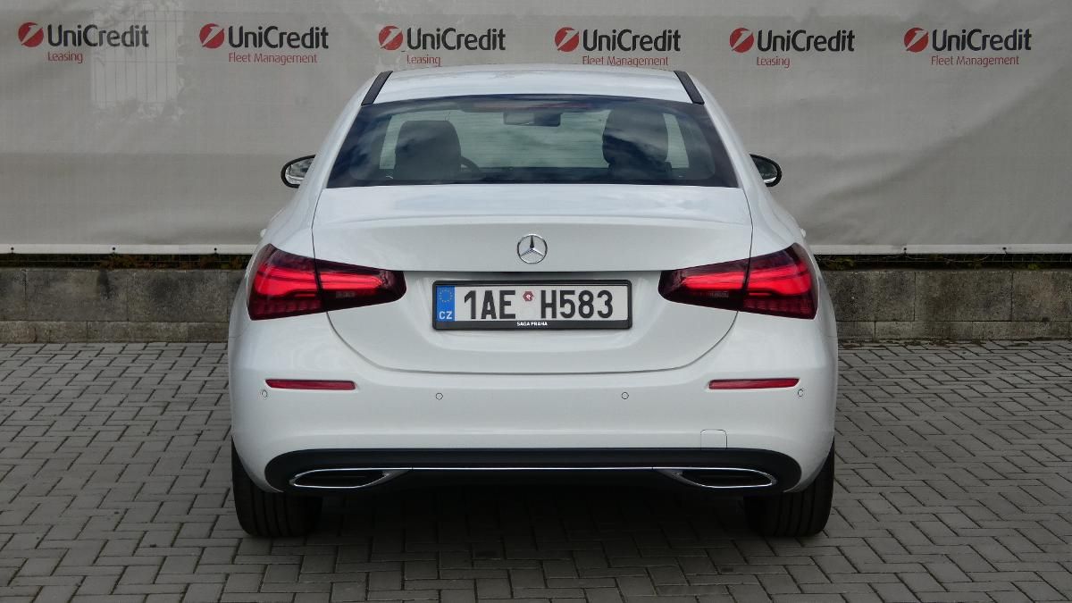 Mercedes-Benz Třídy A, 180 Sedan Progessive - fotka 4