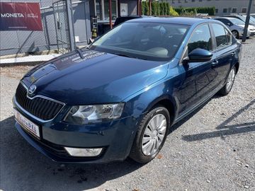 1,2 TSi 77kW  Senzory,Tempomat