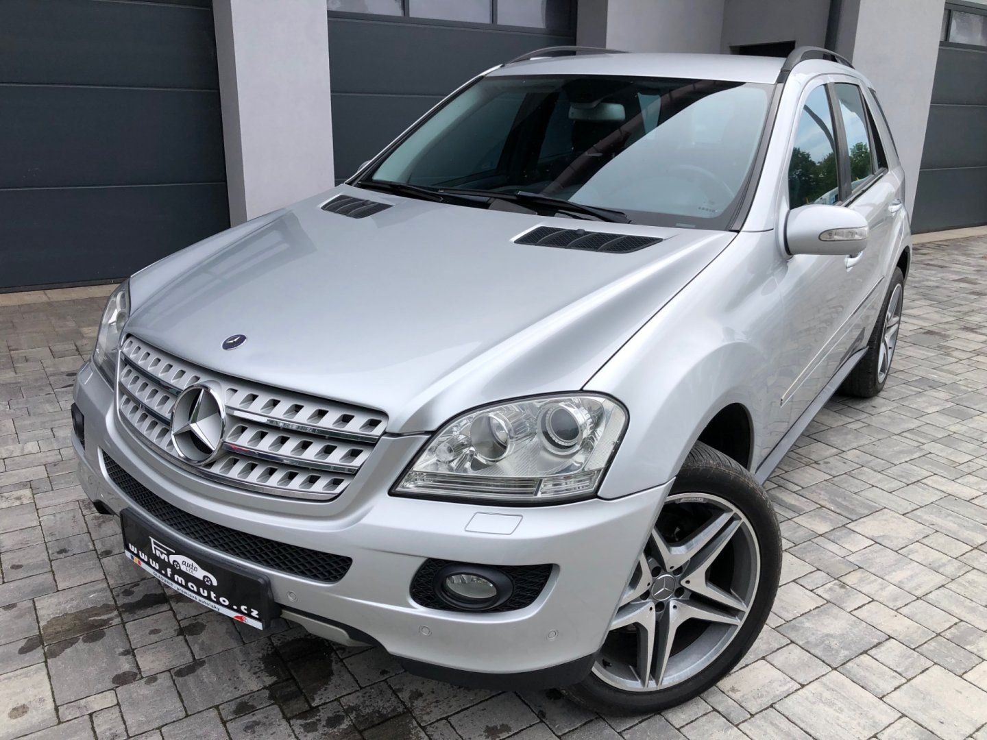 Mercedes-Benz Třídy M, 420CDi, 4MATIC, ODPOČET DPH!!! - fotka 2