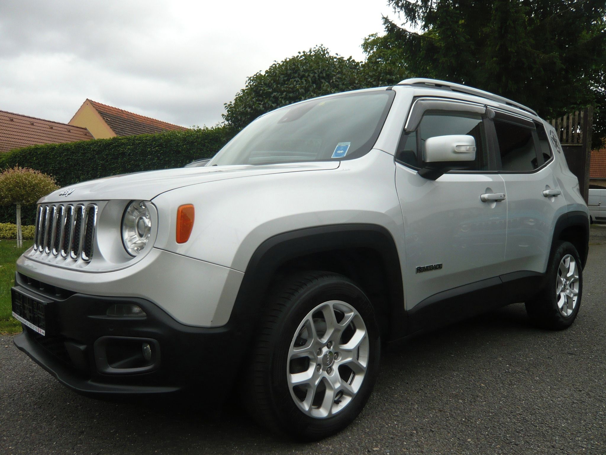 Jeep Renegade, 2.0 M-Jet Limited 4WD - fotka 2