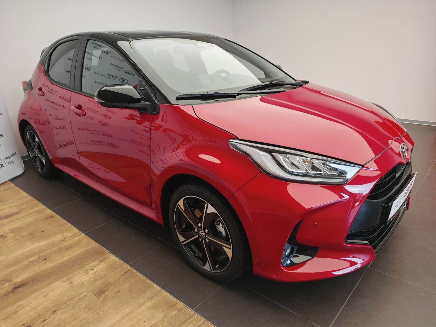 Toyota Yaris, 1.5 TNGA HEV Executive VIP - fotka 3
