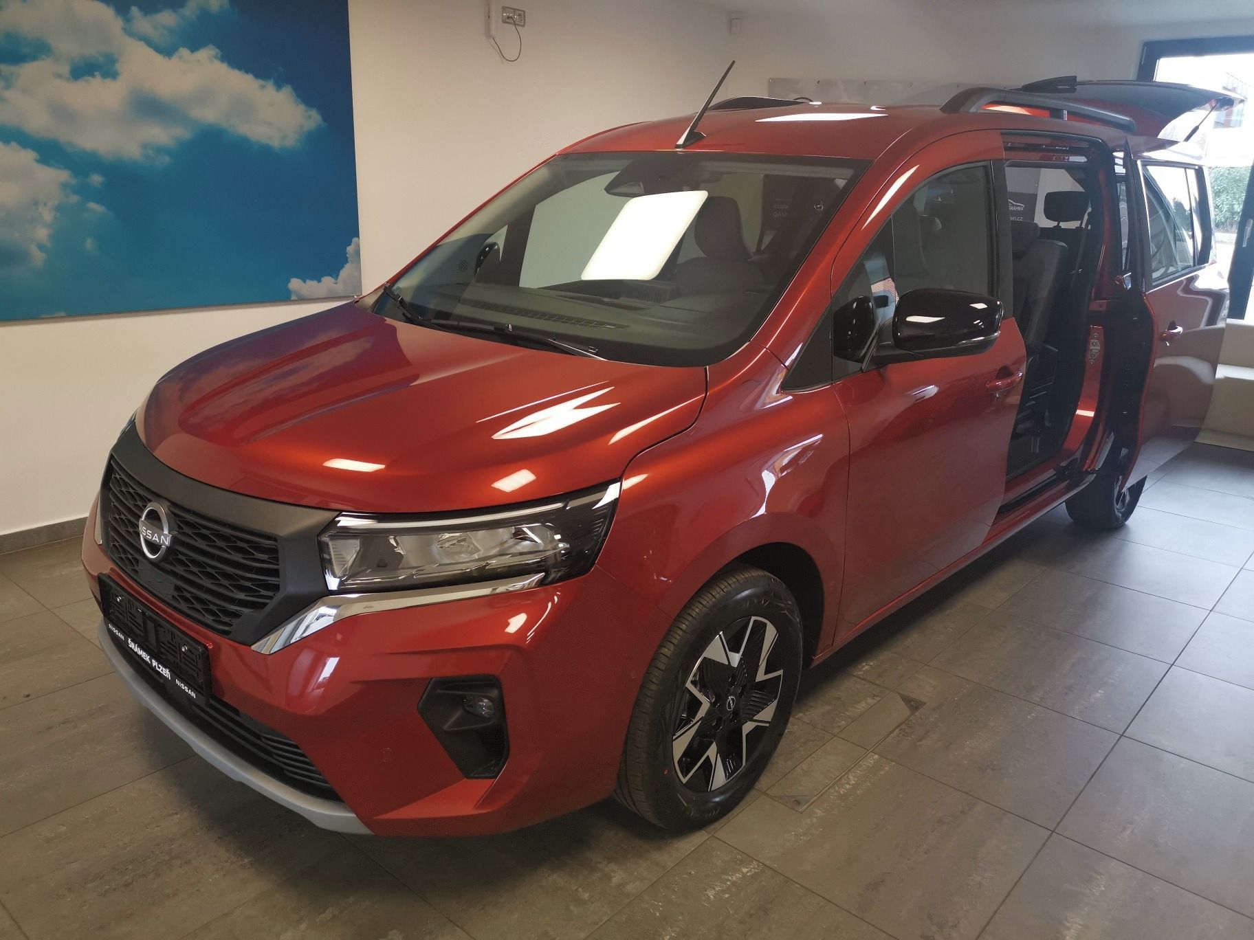 Nissan Townstar, Evalia 7 míst Automat L2