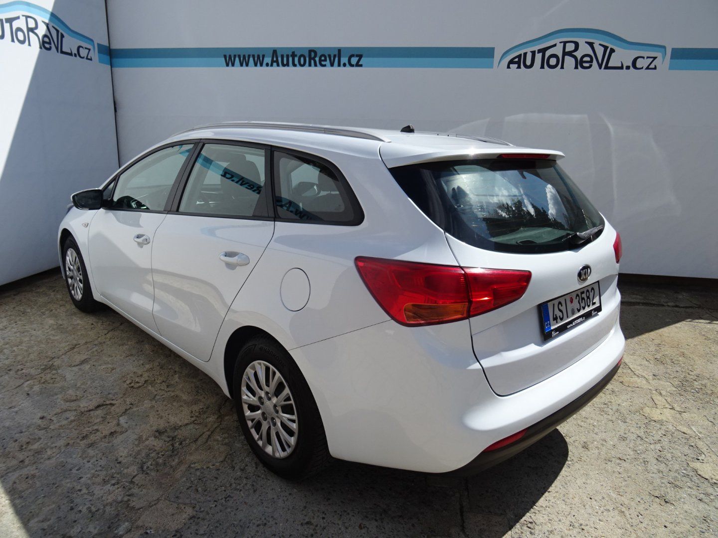 Kia Cee´d, 1.6GDi,99kW,1majČR,DPH,S.kniha - fotka 3