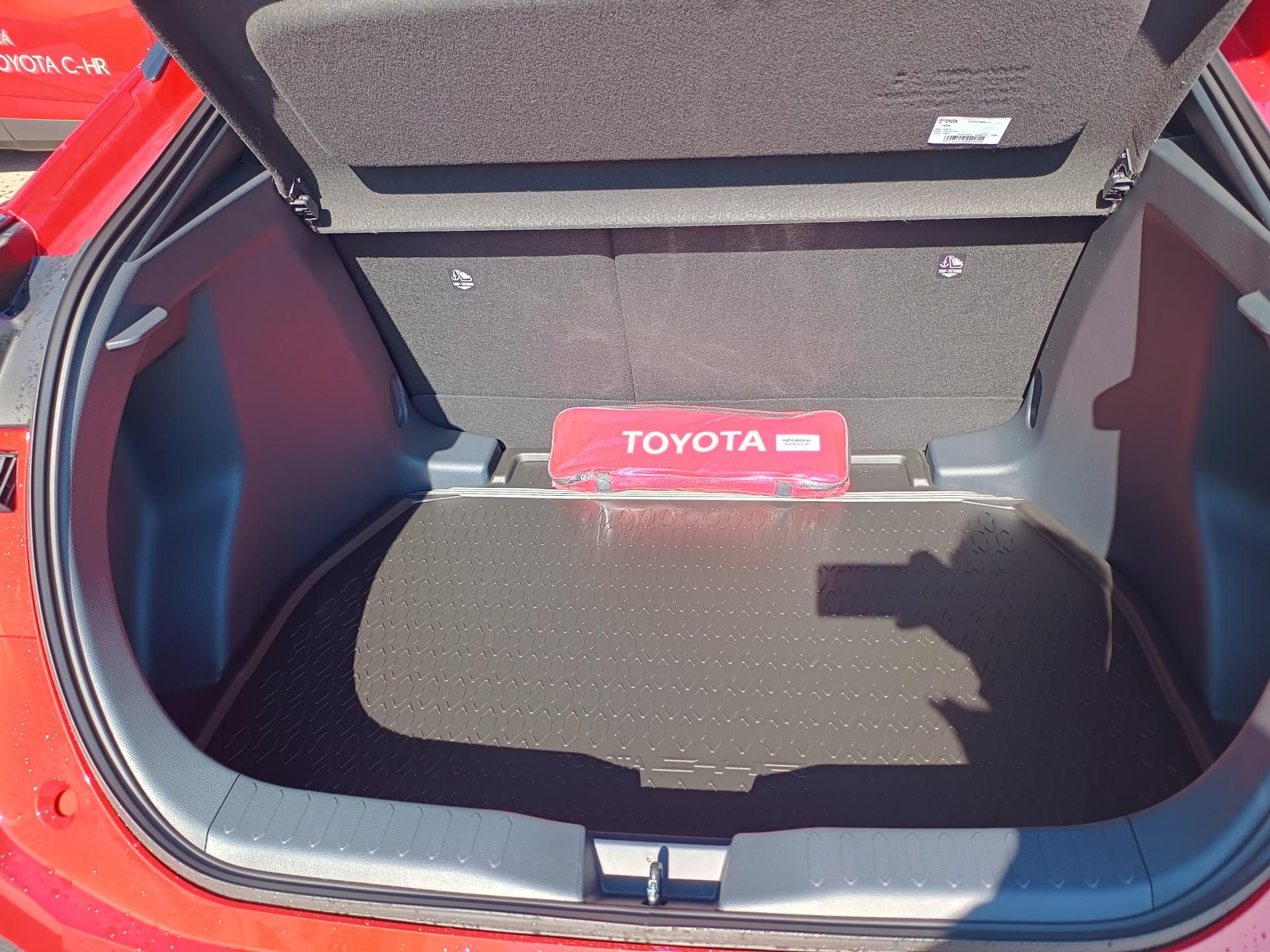 Toyota C-HR, 1.8 FHEV LIMITED EDITION - fotka 5
