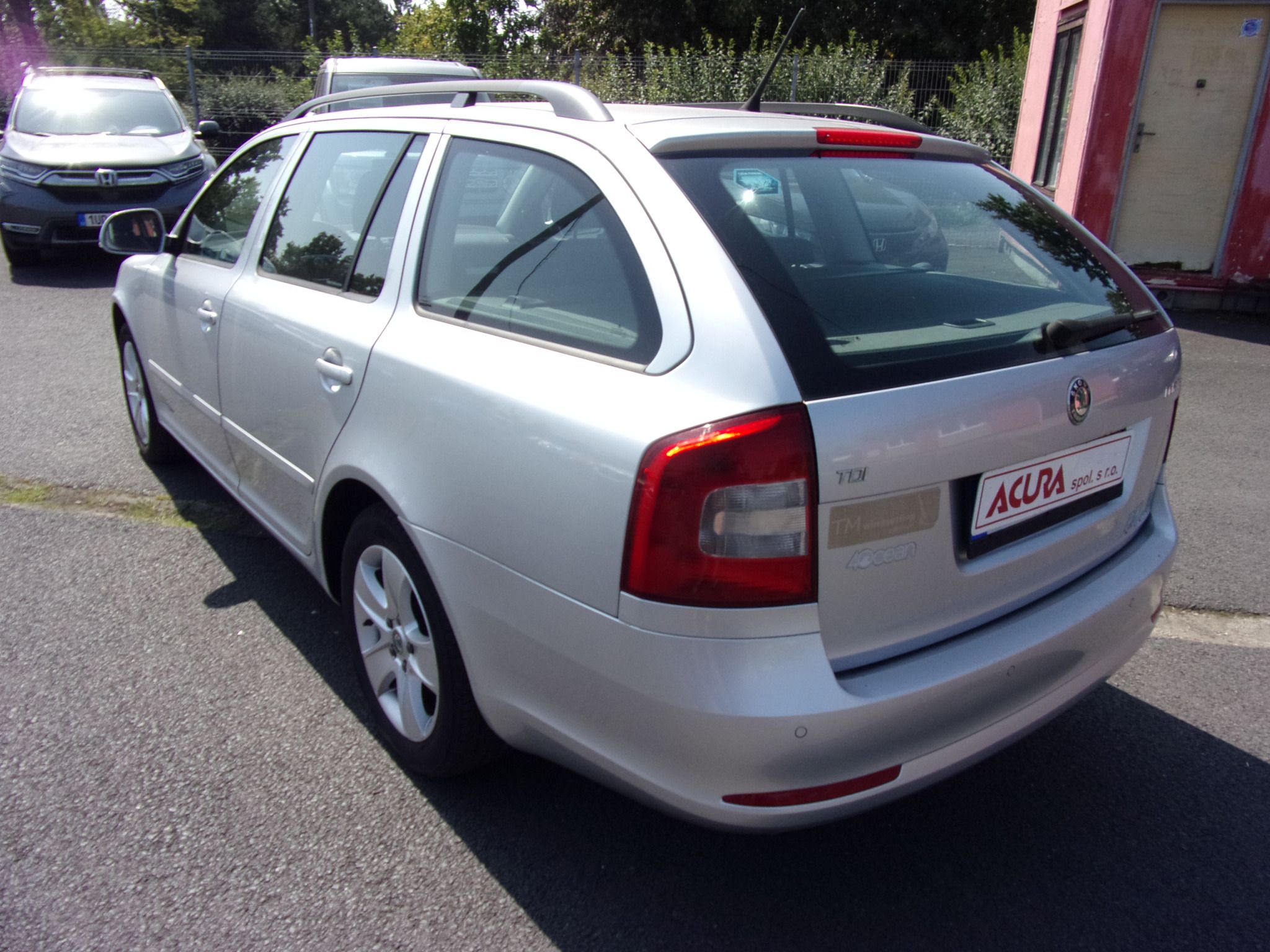 Škoda Octavia, 1,6 TDI Elegance Combi ČR - fotka 5
