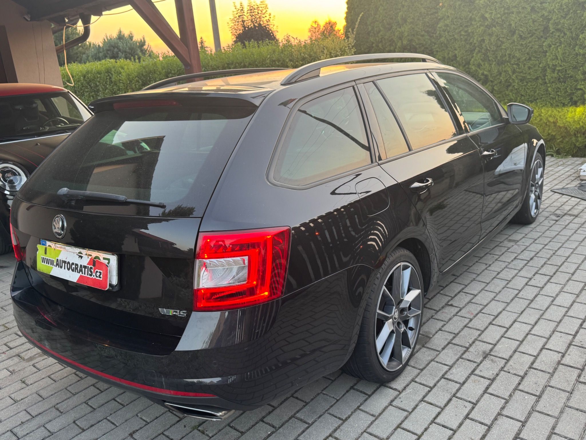 Škoda Octavia, 2.0TSI-162RS-135000KM-TOP-STAV - fotka 3