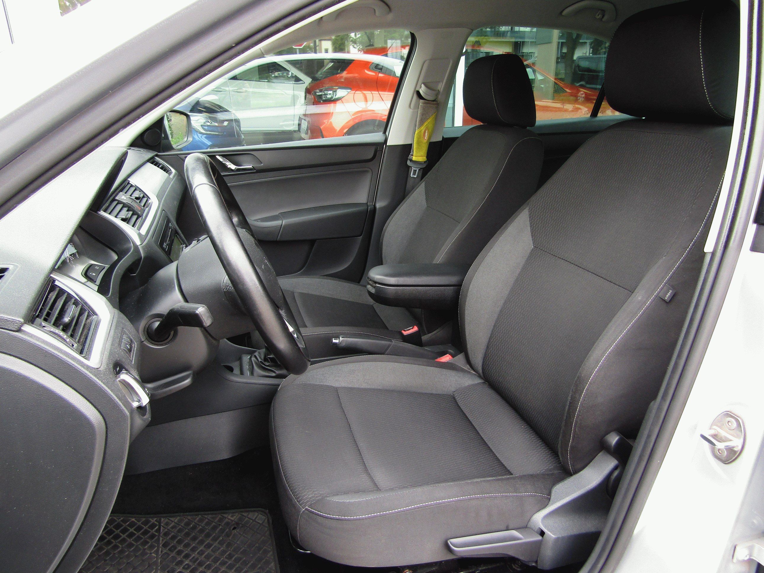Škoda Rapid, 1,2 TSI 63 kW Ambition - fotka 6