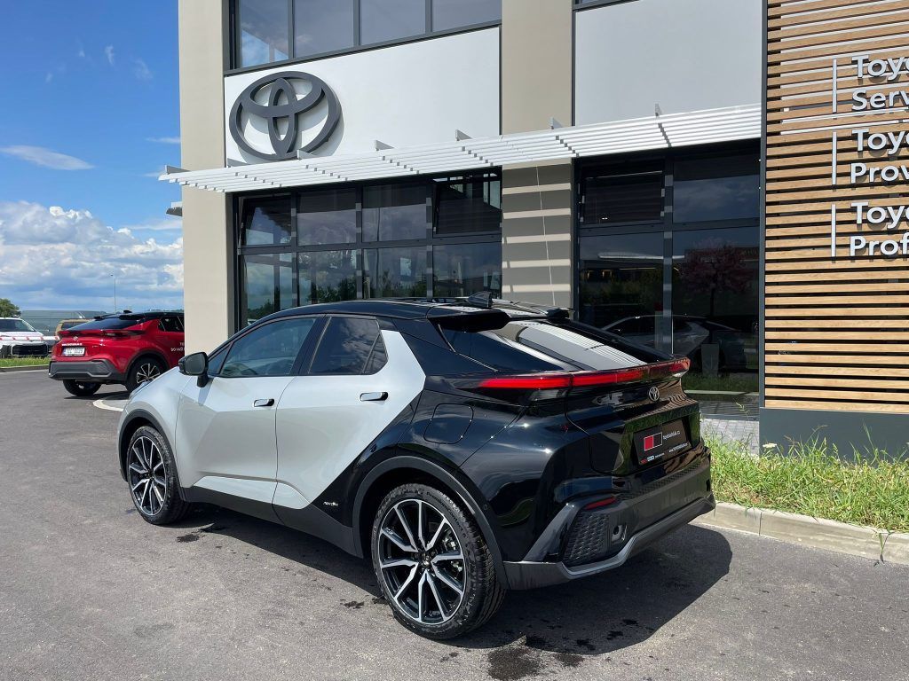 Toyota C-HR, 2.0 Hybrid 4x4 GR Sport Premie - fotka 6