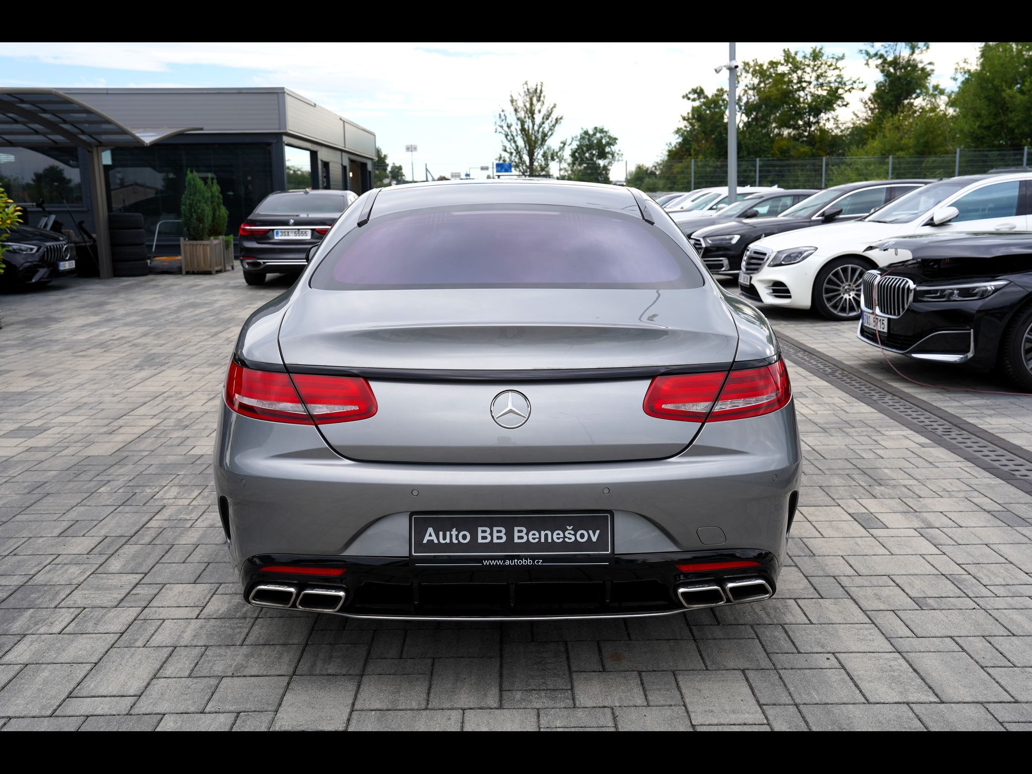 Mercedes-Benz Třídy S, S 500 4Matic Coupe AMG - fotka 4