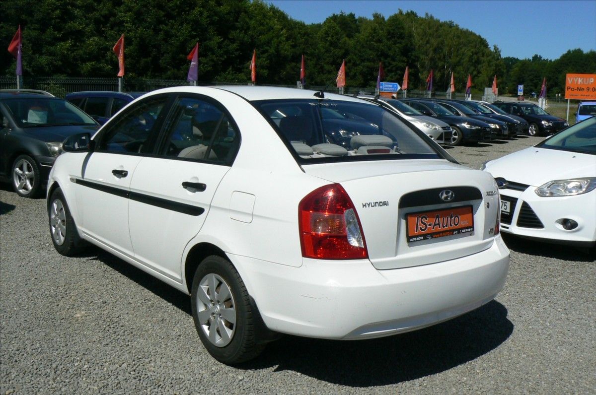 Hyundai Accent, 1,5 CRDi - fotka 5