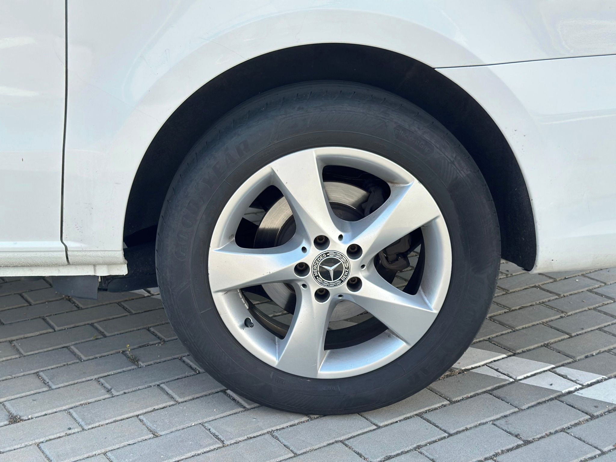 Mercedes-Benz Vito, Vito 4-motion, 140 kW, v ČR - fotka 4
