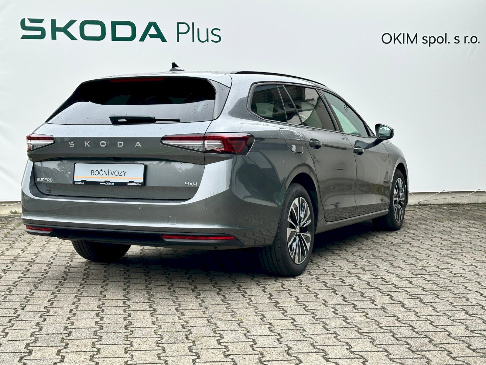 Škoda Superb, 2.0 TDI 142kW 4x4 Selection Co - fotka 2
