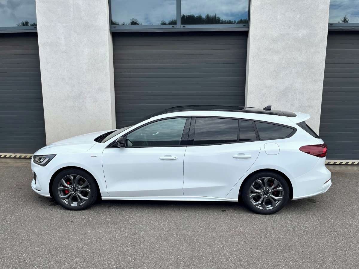 Ford Focus, ST-Line X, 114 kW, ČR, automat - fotka 3