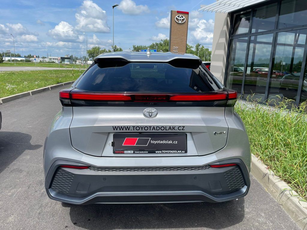 Toyota C-HR, 2.0 Hybrid A/T FWD Style - fotka 6