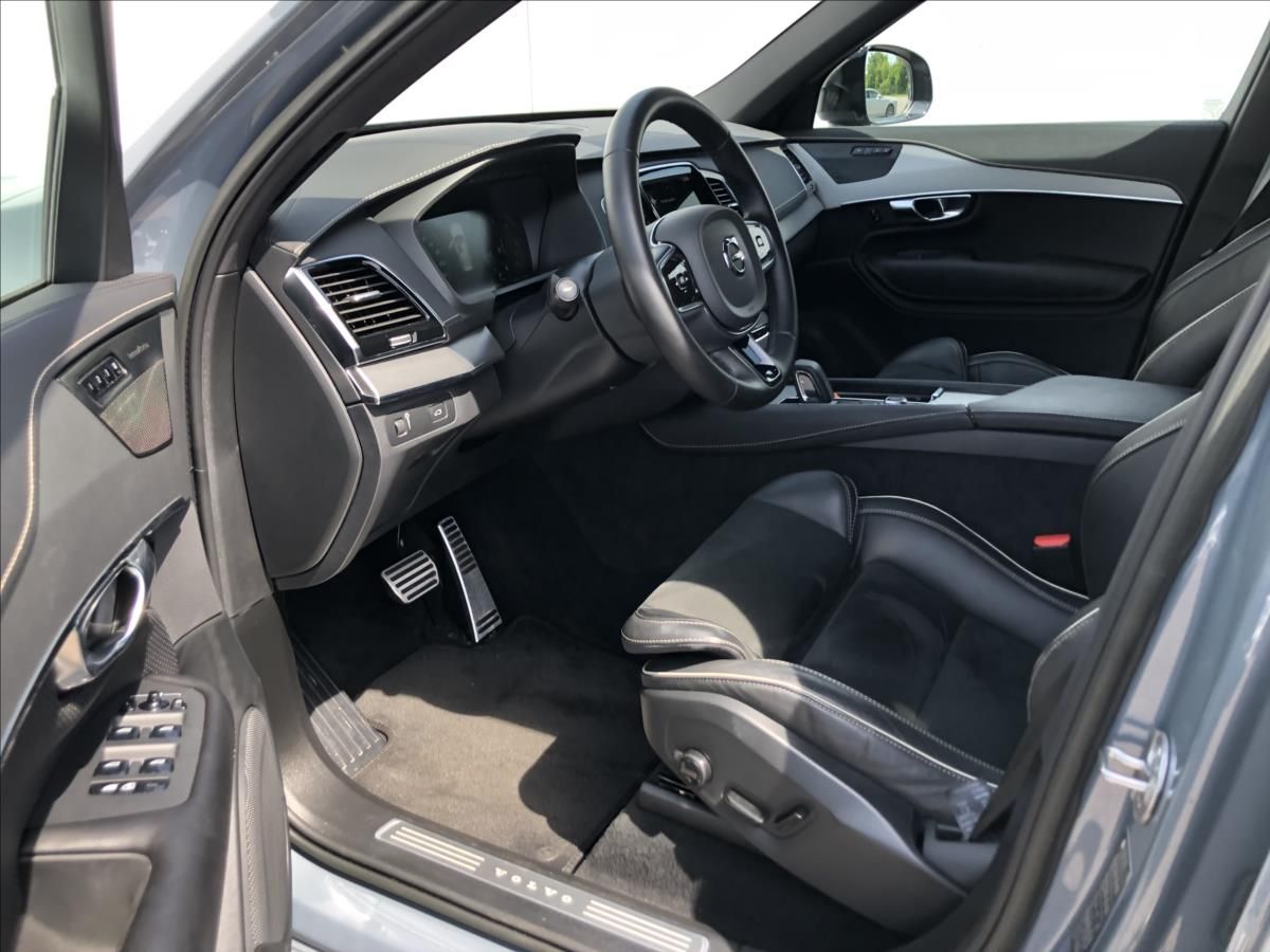 Volvo XC90, 2,0 AWD R-DESIGN  B5 - fotka 5