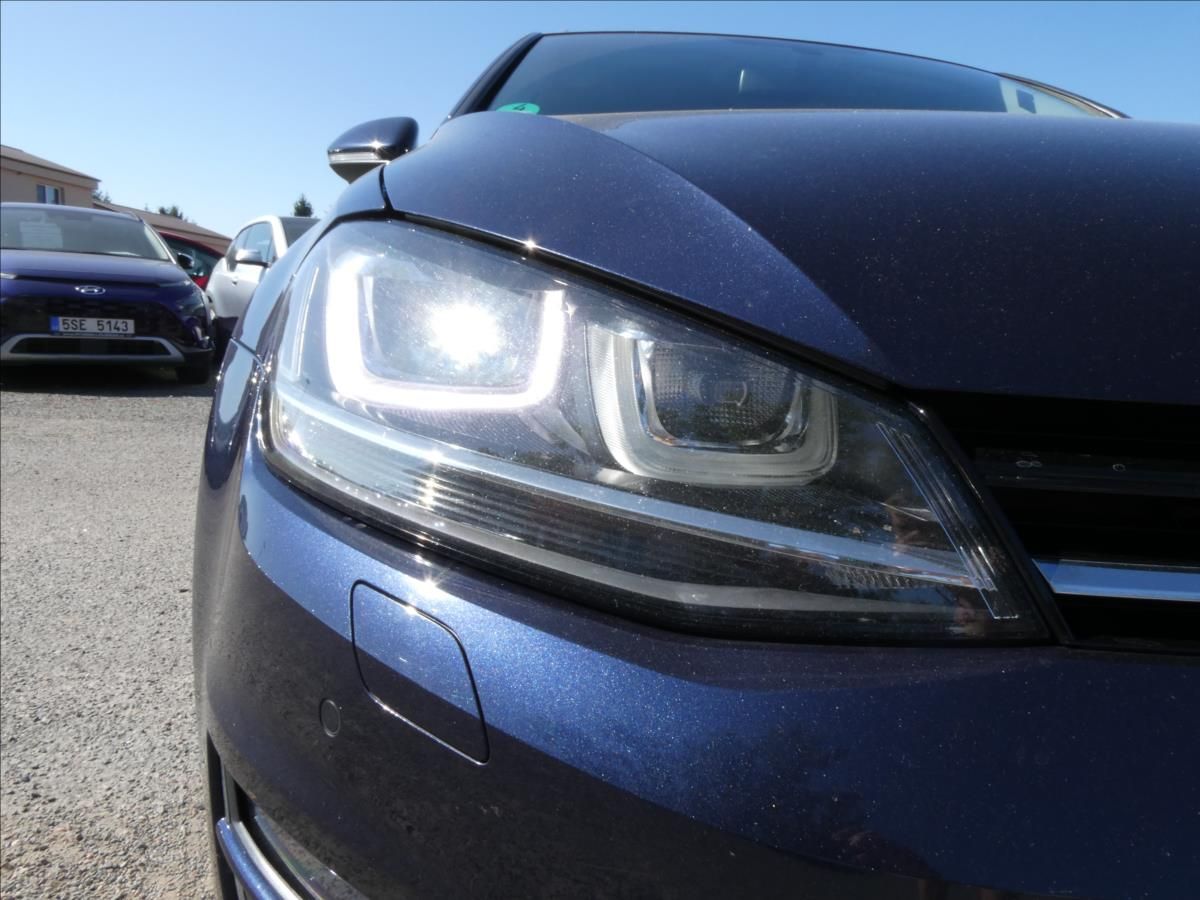 Volkswagen Golf, 2,0 TDi 1.maj.,LOUNGE,serviska - fotka 5